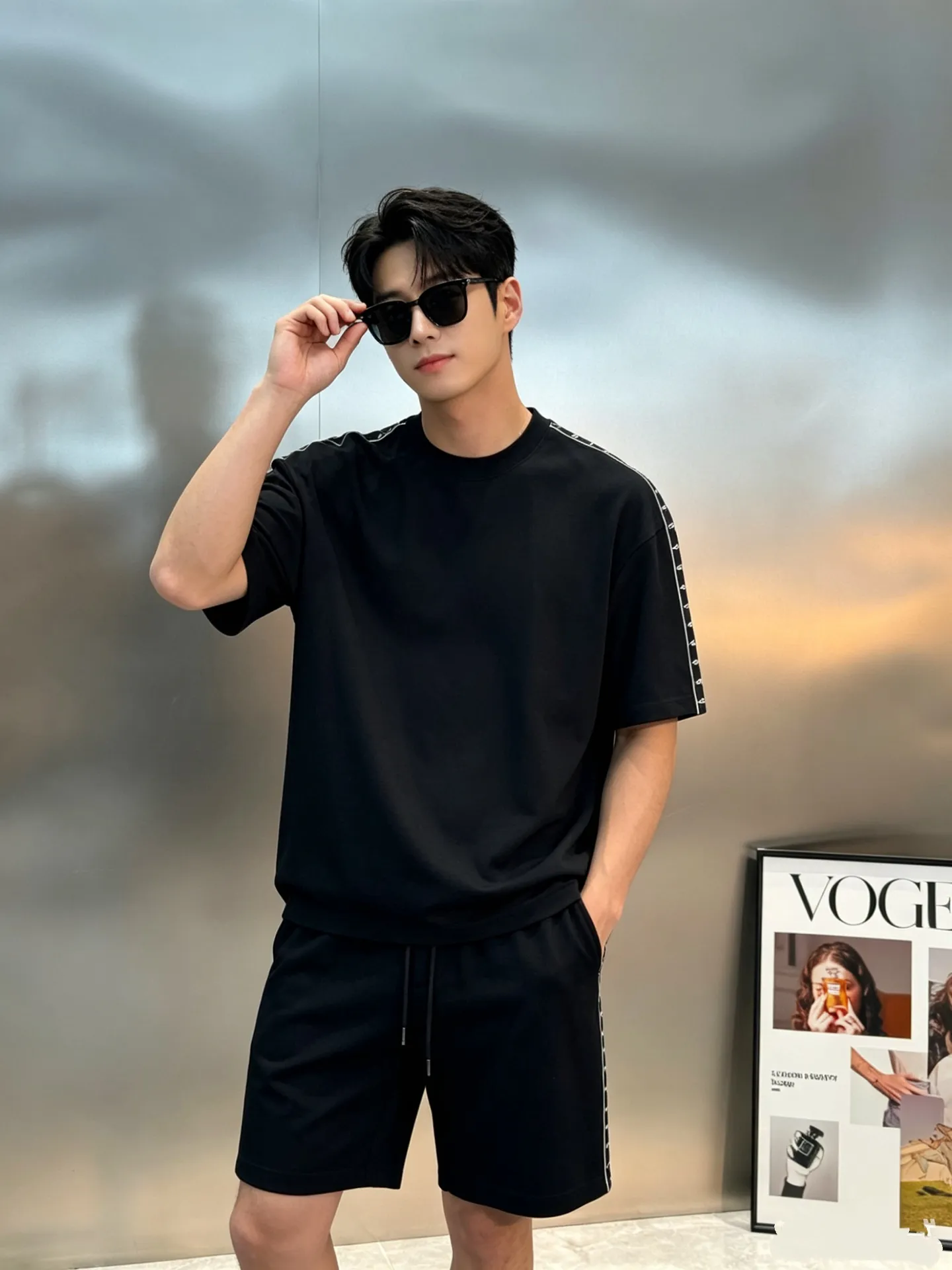 ⚜️Balenciaga T ， Same Style❤️ .280g Breathable， ! ， ， 。 ， ， ， OK， get ~ ， ， ! ：Black.Gray.White.Sizes：S-3XL ❗️（175/145 L）